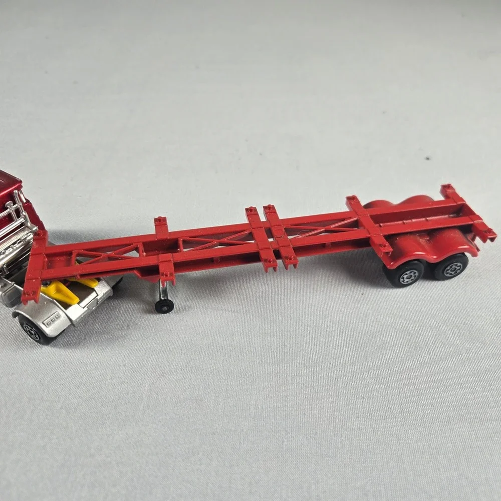 Vintage Matchbox Lesney No. 27 Scammell Tractor Car Transporter England 1973